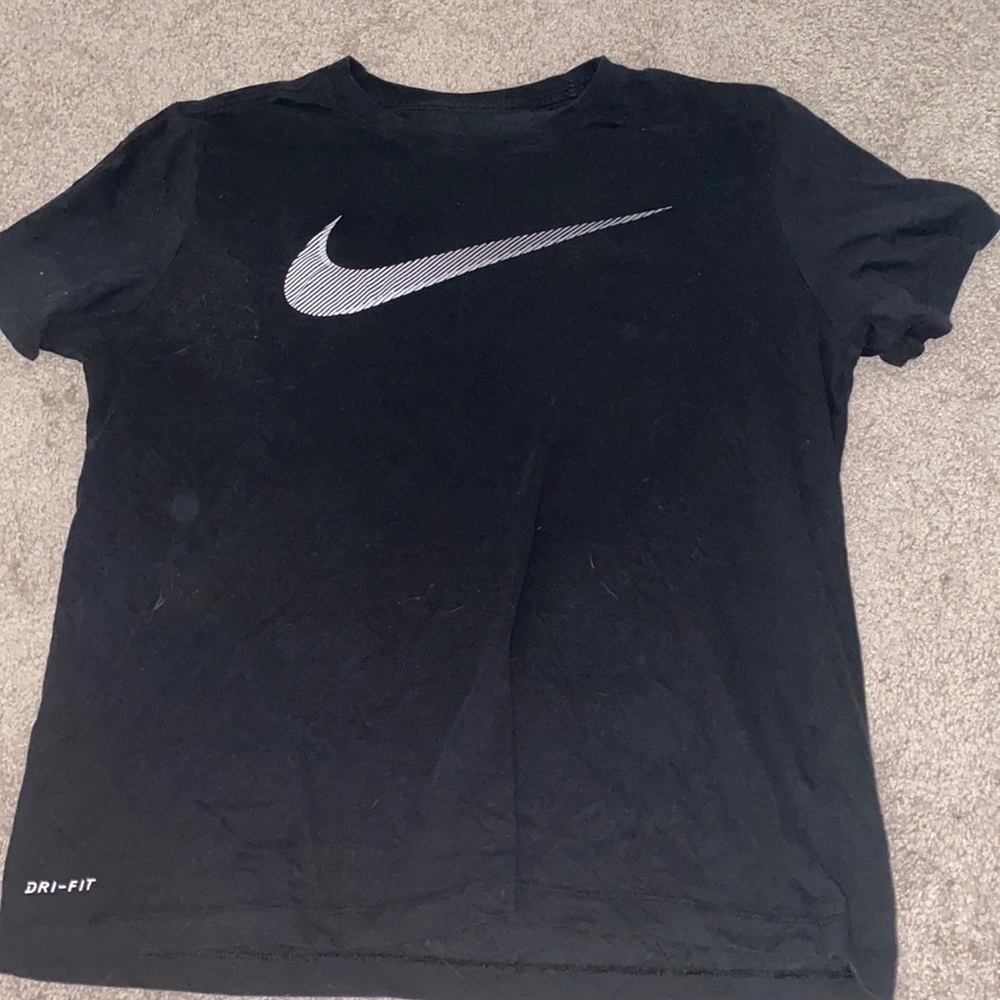Nike tee